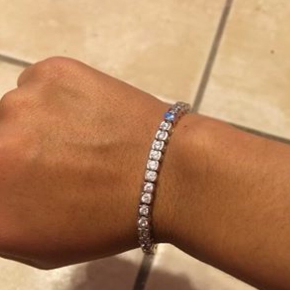 Nice Diamond charm bracelet
